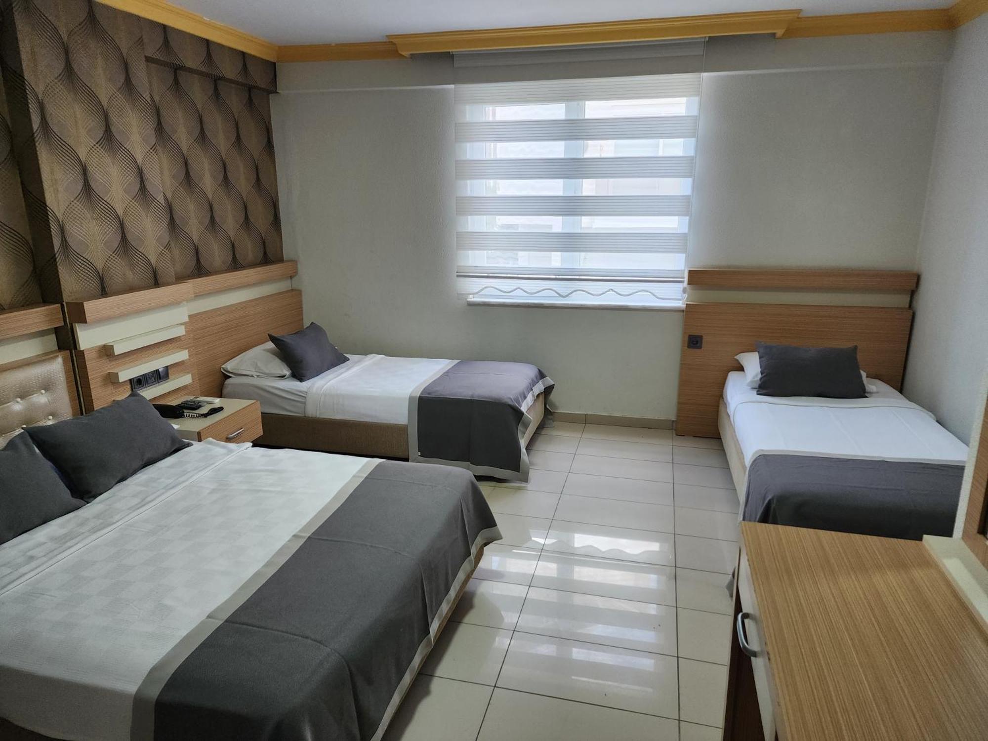 Antalya Konyaalti Guenduez Otel Exteriör bild